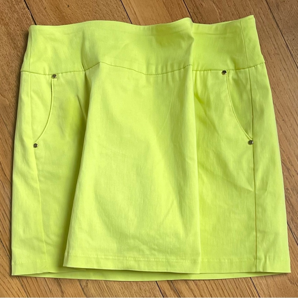 Attyre Skort, Yellow